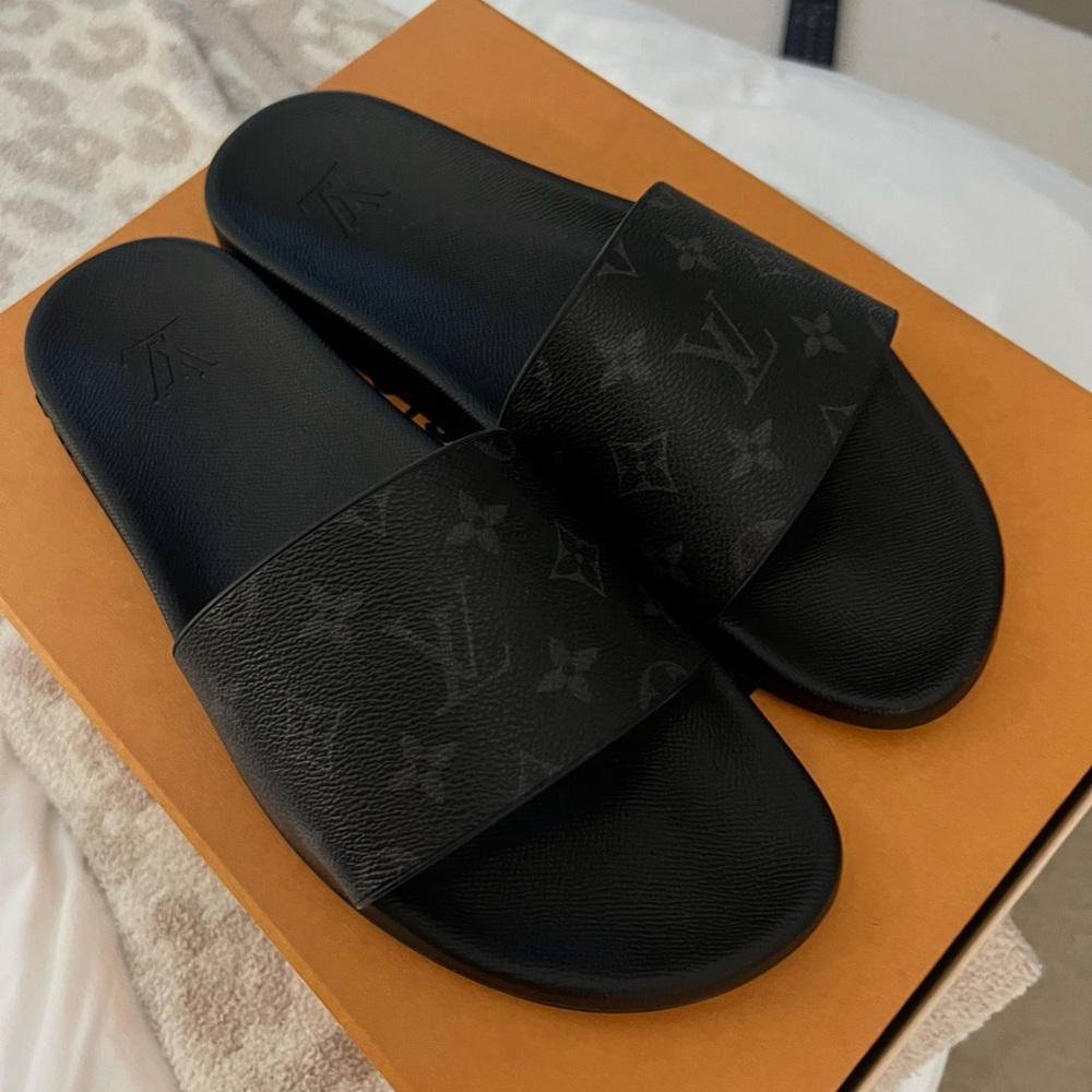 Men’s Louis Vuitton slides